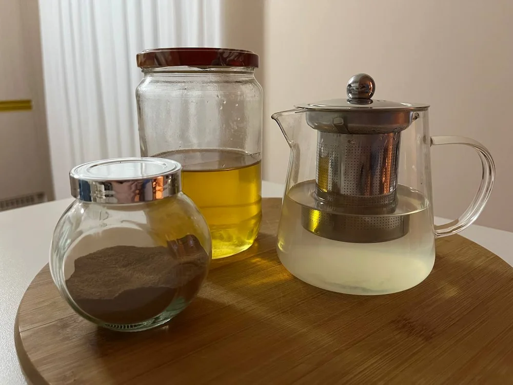 Čaj od bijelog luka s medom i cimetom